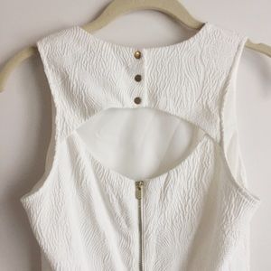 ✨ 3 for $10 moving sale! • H&M back cut dress